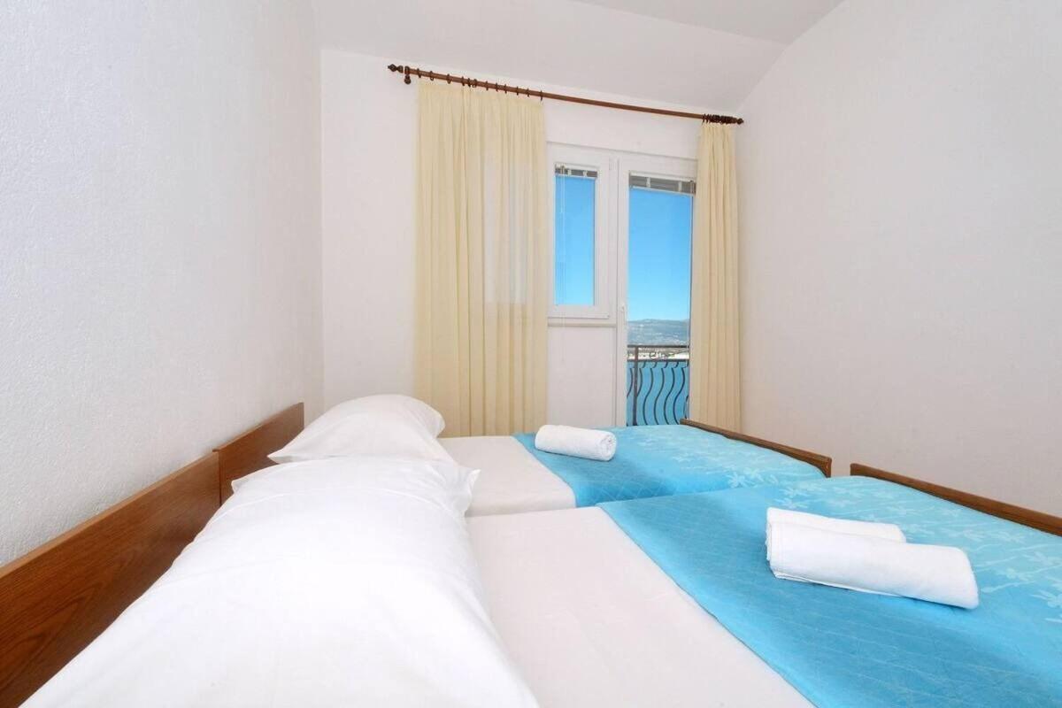 Apartments Sima Трогир Екстериор снимка