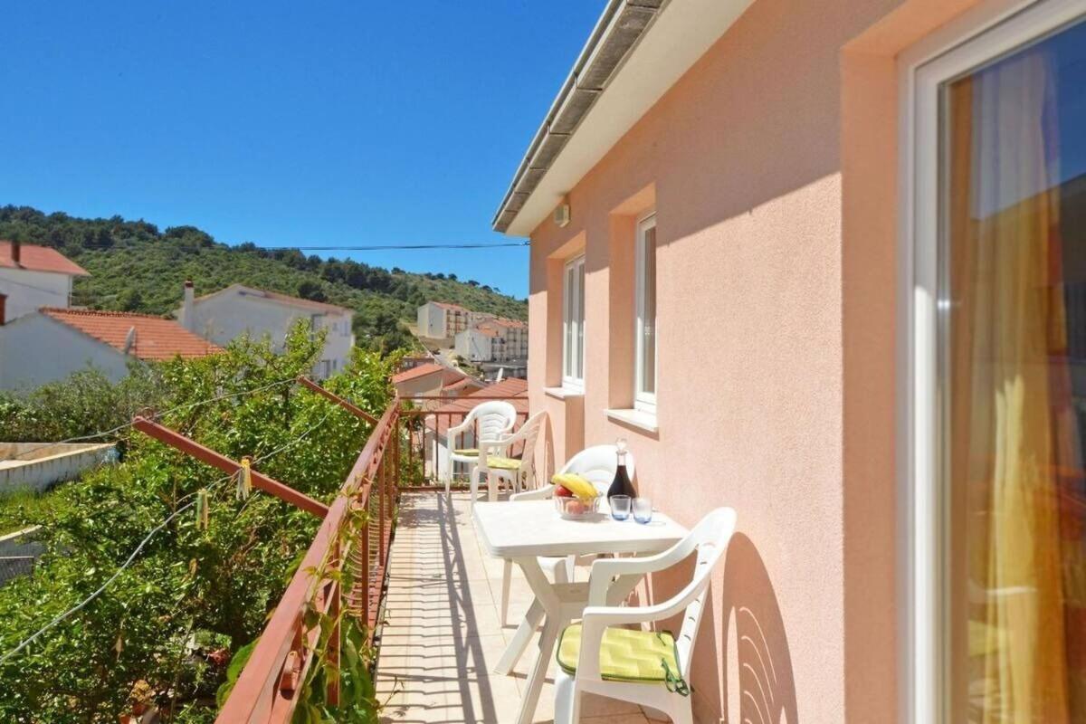 Apartments Sima Трогир Екстериор снимка